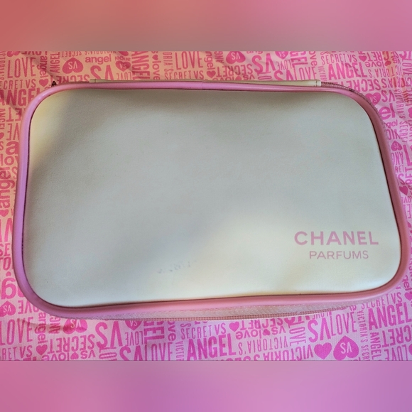 CHANEL Parfums vintage Cosmetics Bag - Picture 3 of 13